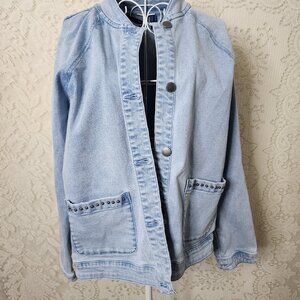 Isacc mizrahi jean jacket with pockets detailing